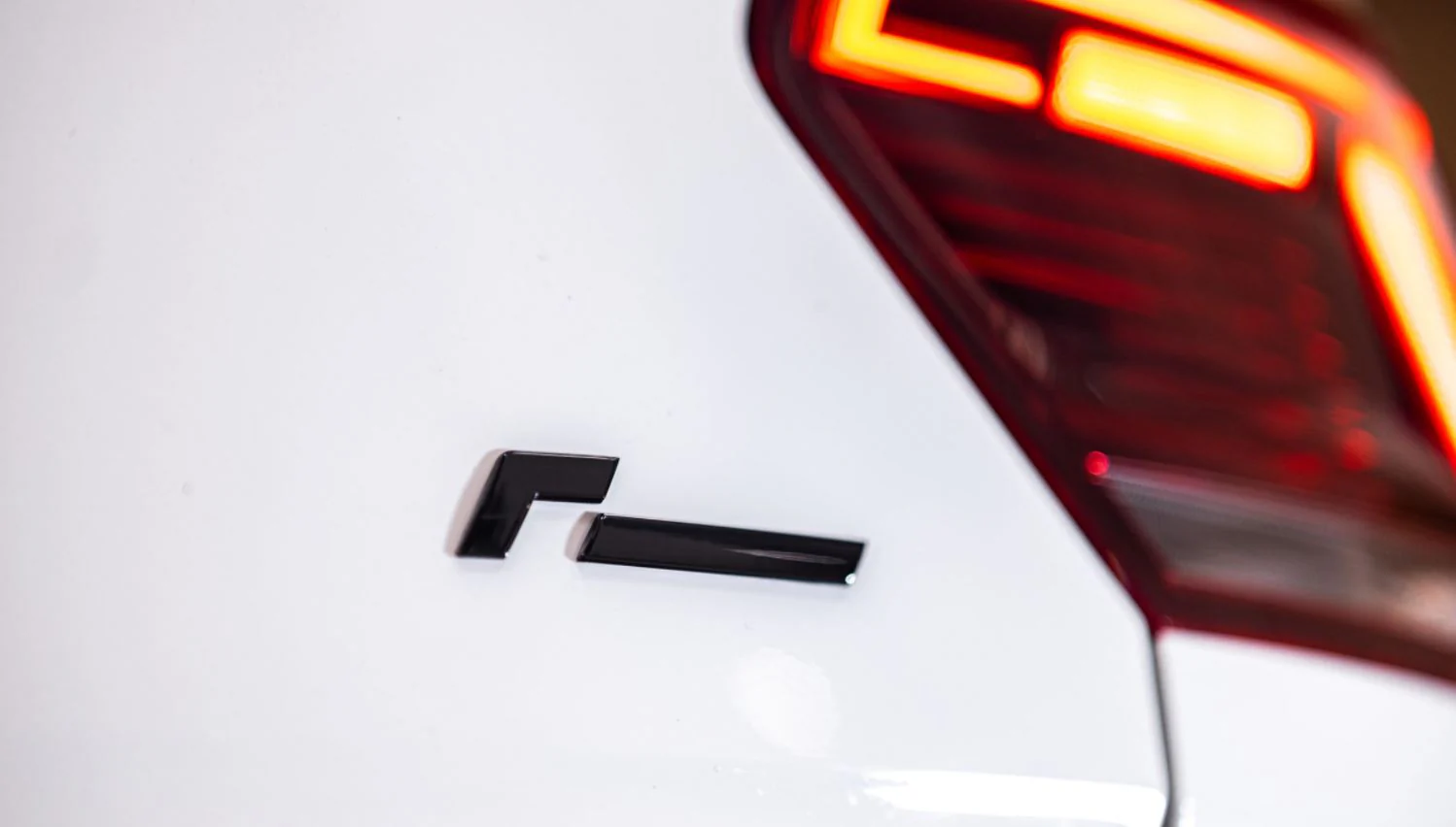 Racingline Logo Badge - Image 5