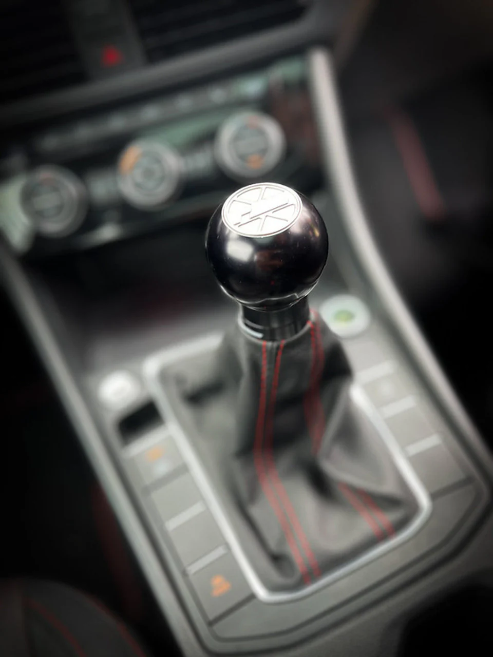RacingLine Performance Billet Aluminium 'Manual' Gear Knob - Black - MQB / MQB Evo - Image 3