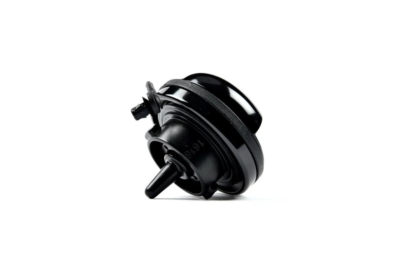 Racingline Performance Billet Fuel Cap - VWR19G711 - Image 3