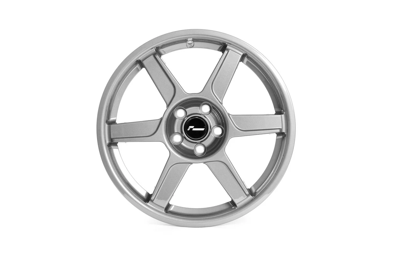 Racingline R-06 8.5J x 18inch Alloy Wheel Set - Gloss Bright Silver - Image 3
