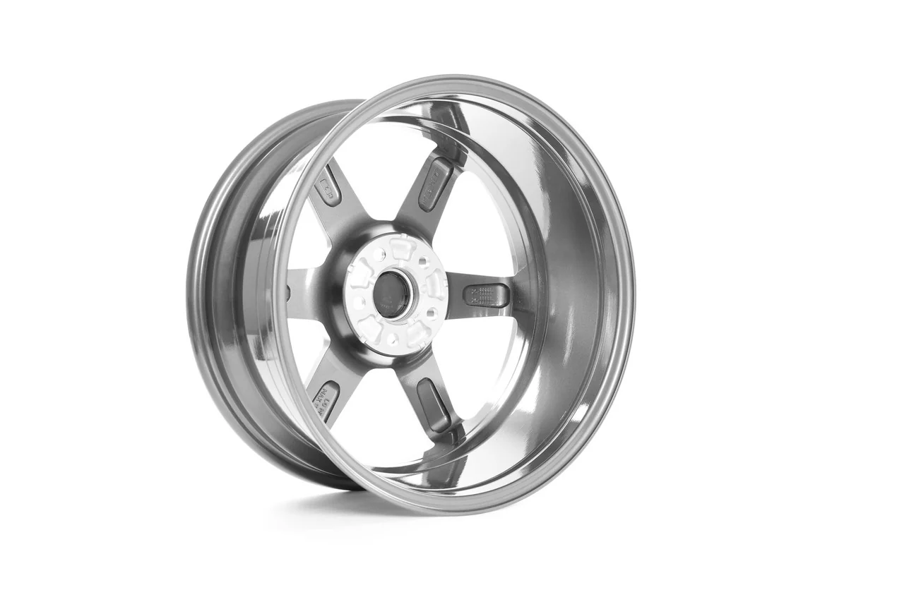 Racingline R-06 8.5J x 18inch Alloy Wheel Set - Gloss Bright Silver - Image 4