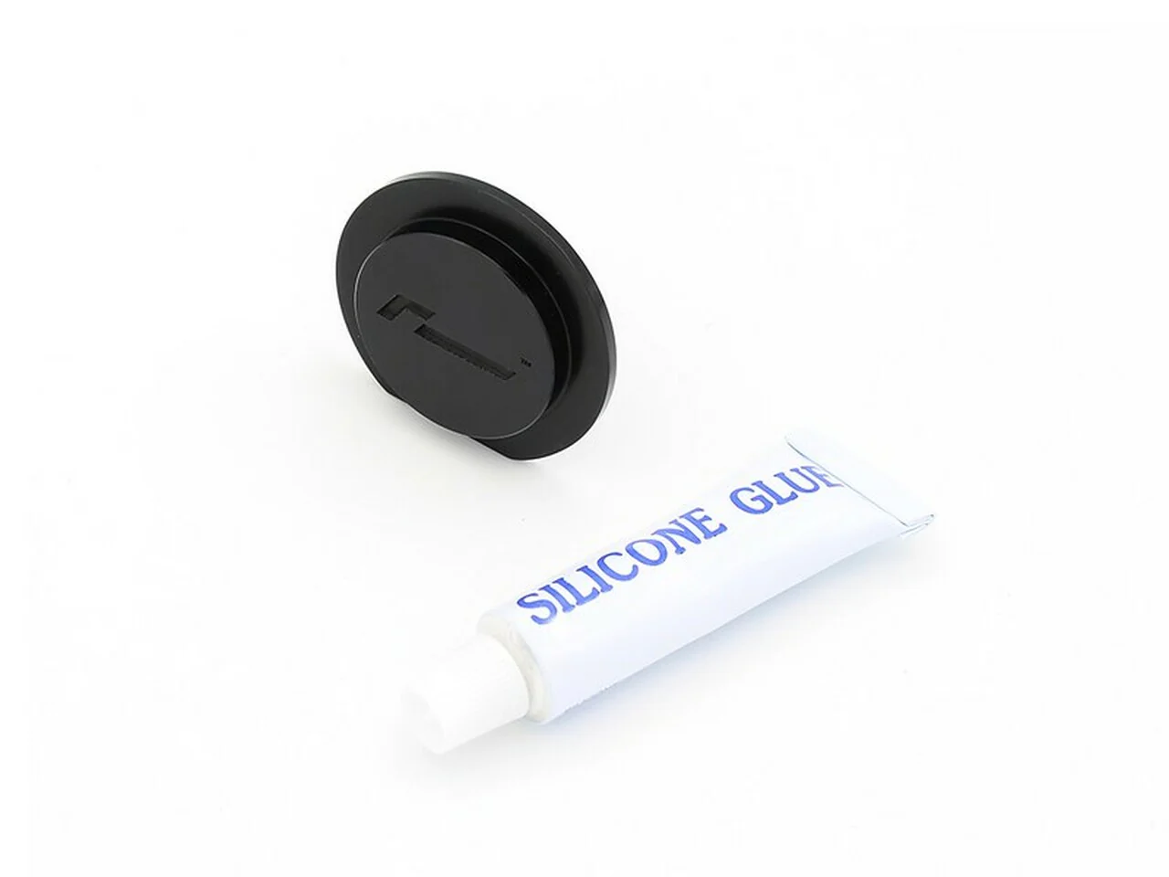 RacingLine Rear Windshield Wiper Delete Kit - VAG - Image 3