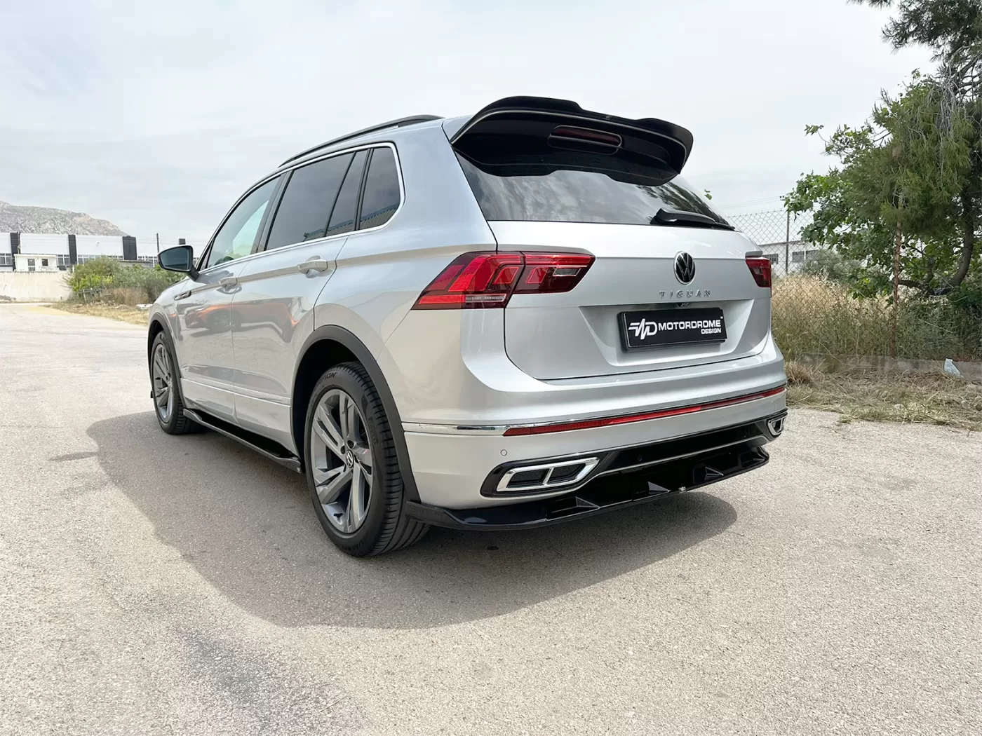 Rear Splitter Volkswagen Tiguan R-Line Mk2 Facelift (2020-2024) - Image 2