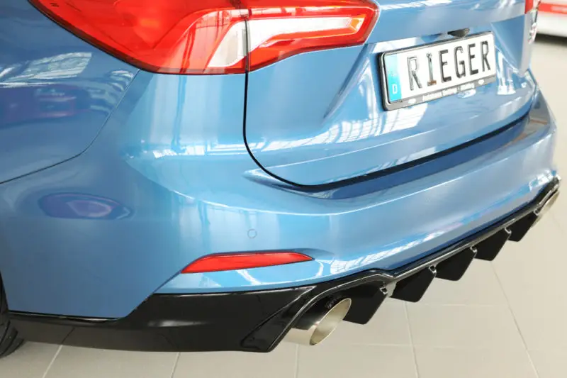 Rieger Ford Focus Mk4 ST Estate Rear Bumper Diffuser – Gloss Black (2018+) - Image 5