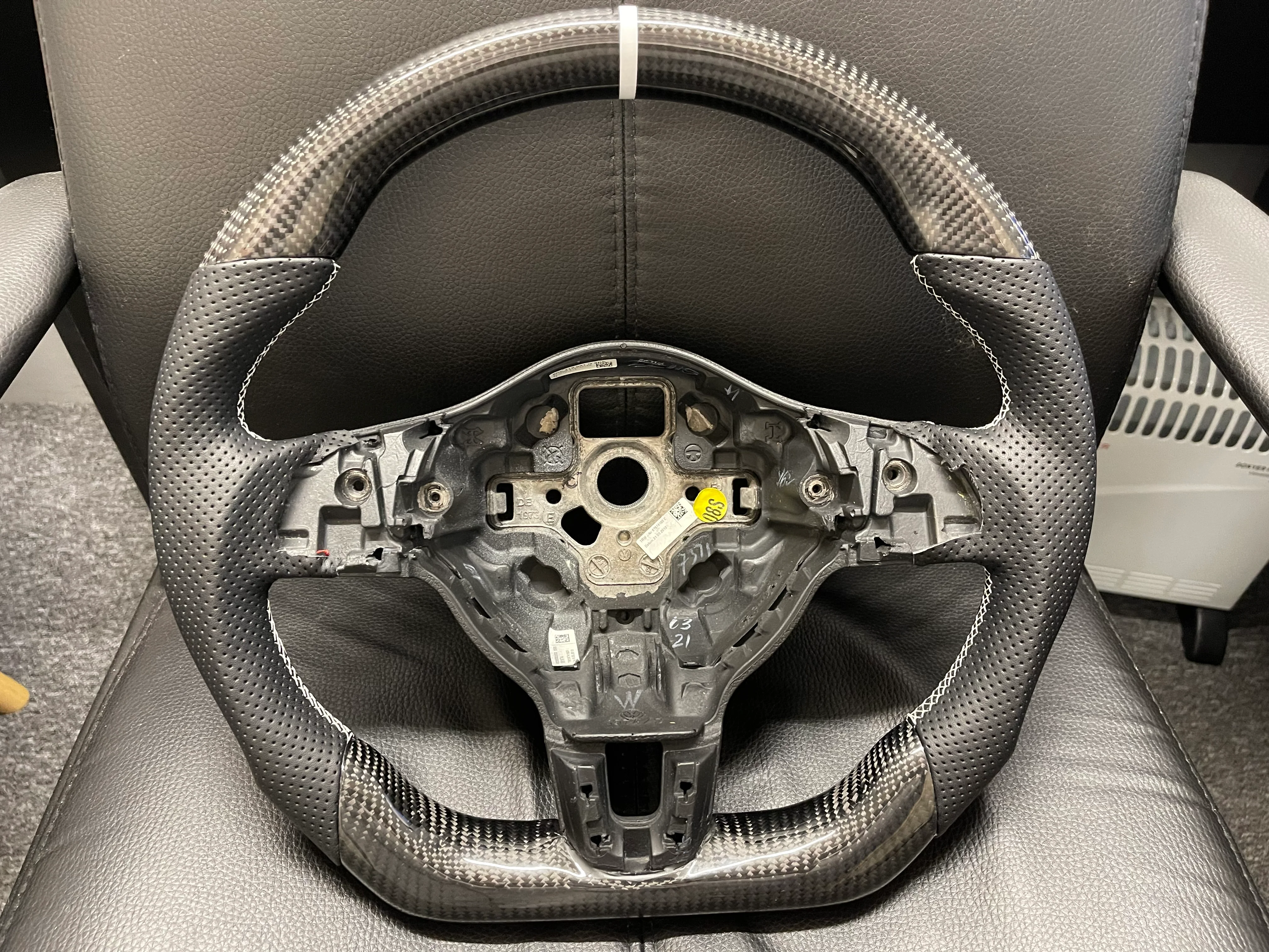 SEND IN YOUR OWN - Custom Carbon Fibre Steering Wheel Service (ANY MAKE / MODEL) - Image 14