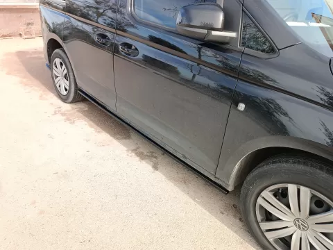 Side Skirts Extensions Volkswagen Caddy Mk5 / Ford Transit Connect L1 Mk3 - Image 3