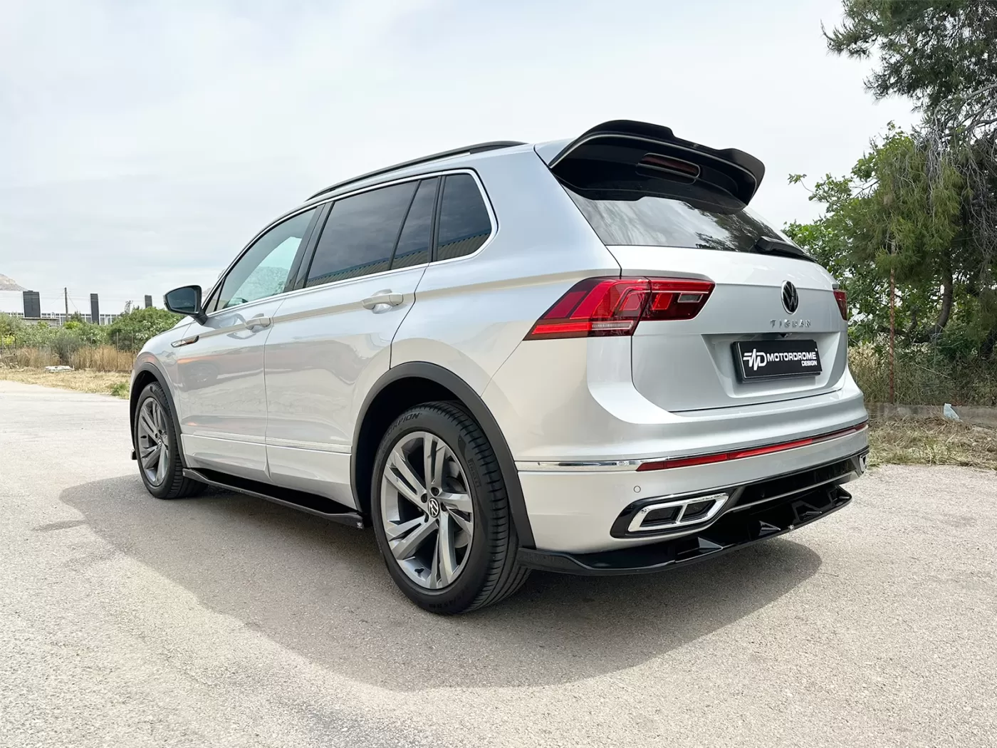 Side Skirts Extensions Volkswagen Tiguan R / R-Line Mk2 Facelift (2020-2024) - Image 4