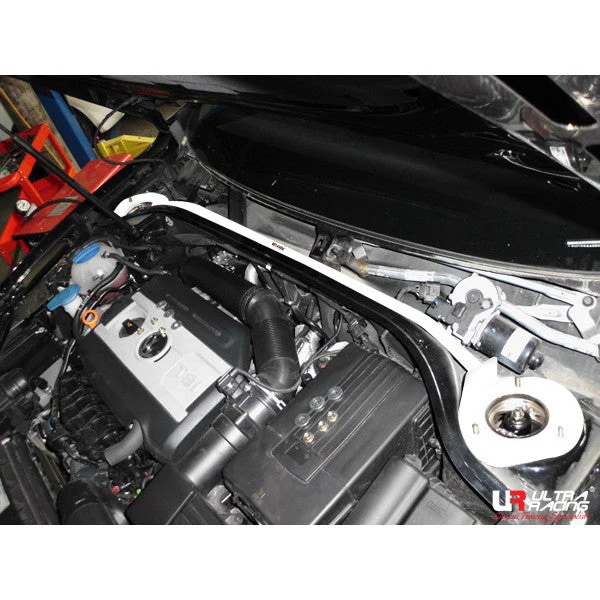 Ultra Racing Volkswagen Beetle (A5) Front Strut Brace URTW2-1858