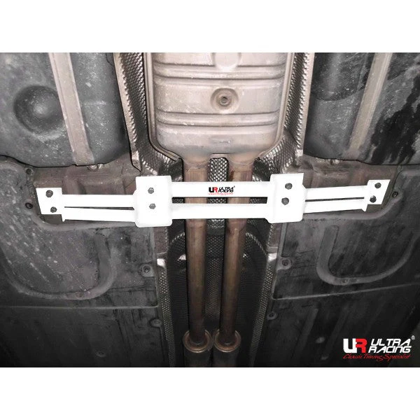 Ultra Racing BMW 7 Series (E65) Mid Lower Brace URML4-2056