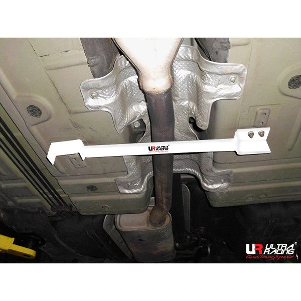 Ultra Racing Chrysler 300C Mid Lower Brace URUS-ML2-2342
