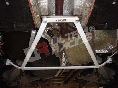 Ultra Racing Audi A4 (B7) Rear Lower Brace URRL4-322