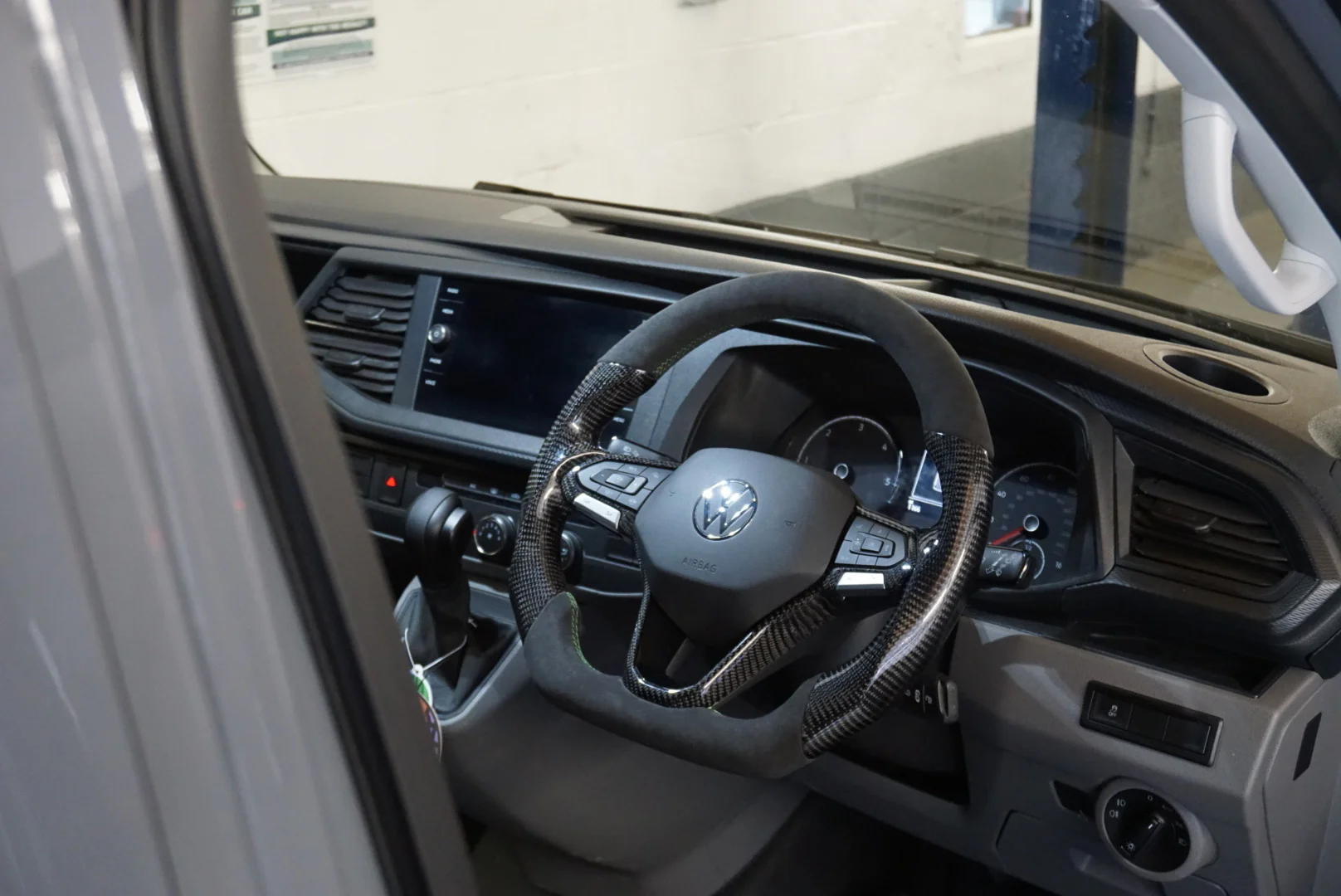 Volkswagen Transporter T6.1 Carbon Fibre Steering Wheel (2020+ Models) - Image 8