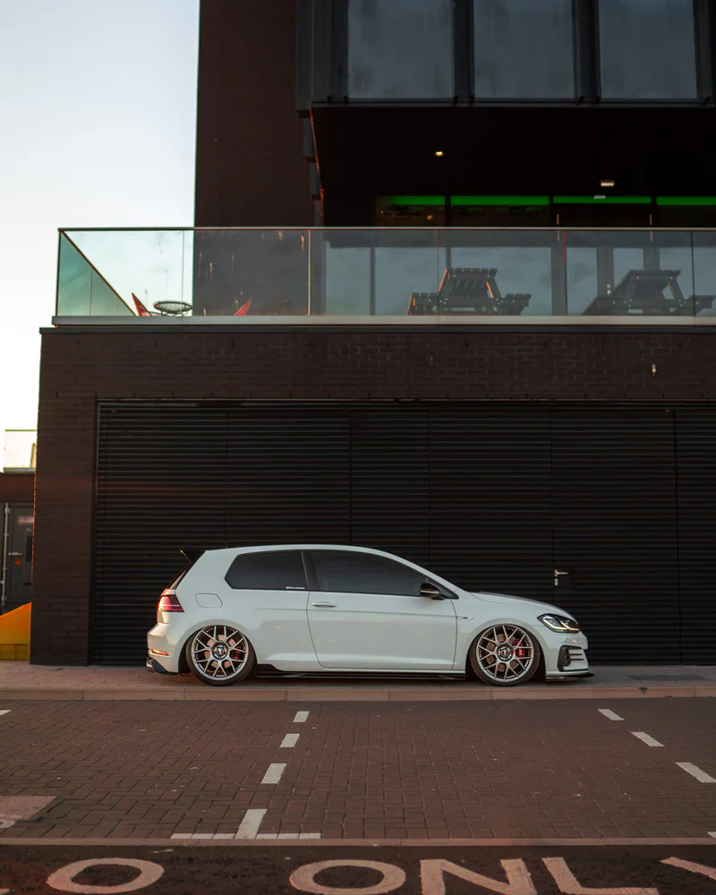 VW GOLF, GOLF GTI & GOLF R MK7 / MK7.5 EVO-1 GLOSS BLACK REAR SPOILER BY ZAERO (2013-2020) - Image 5